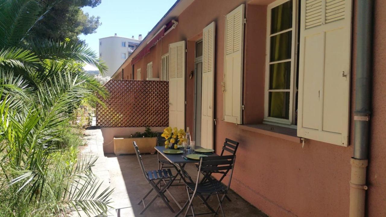 L Annexe 50M De La Plage Бандол Екстериор снимка