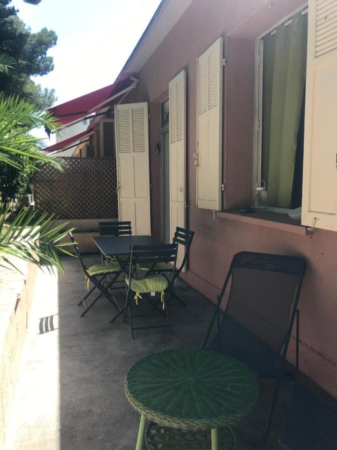L Annexe 50M De La Plage Бандол Екстериор снимка