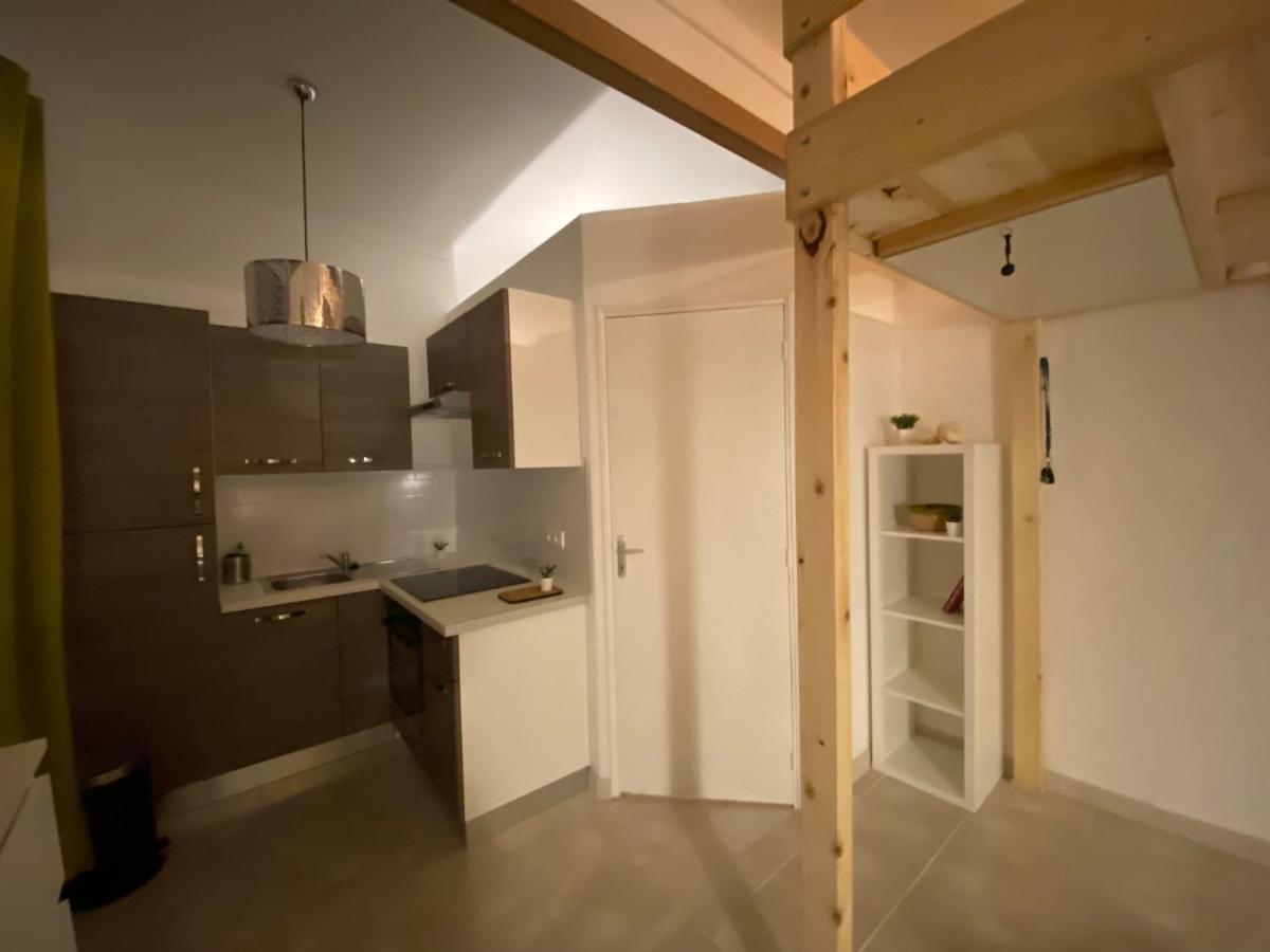 L Annexe 50M De La Plage Бандол Екстериор снимка