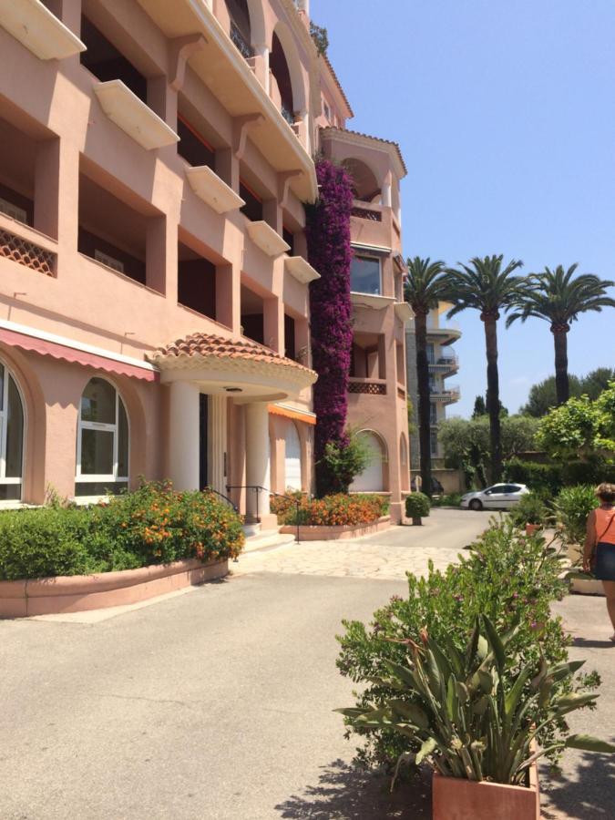 L Annexe 50M De La Plage Бандол Екстериор снимка